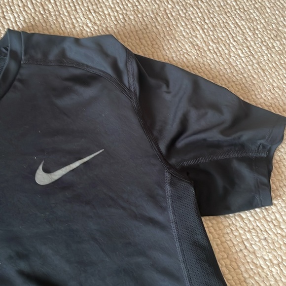 Men’s Nike black running workout shirt size M - Picture 3 of 5